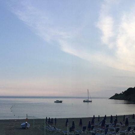 Casa Vacanza Angela Βίλα Bonassola Εξωτερικό φωτογραφία