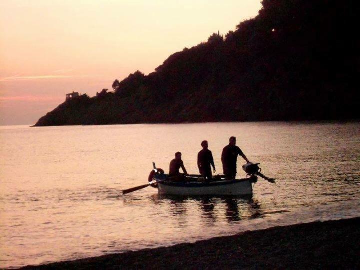 Casa Vacanza Angela Βίλα Bonassola Εξωτερικό φωτογραφία
